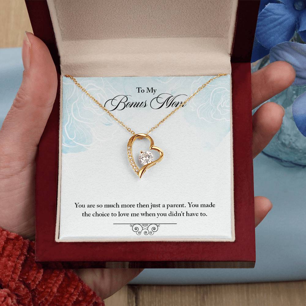 Love Beyond Labels : des colliers à messages pour votre deuxième maman