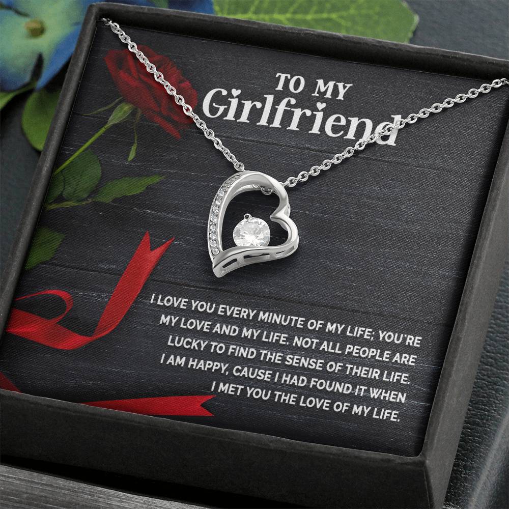 Affection in Adornment: Gift Necklaces for Your Girlfriend